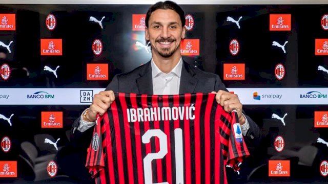 Zlatan Ibrahimovic gabung Milan. (int)