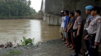 Kapolsek Tanete Rilau Pantau Daerah Rawan Banjir