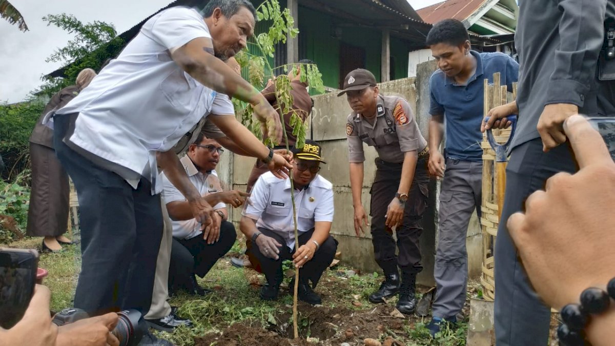 Iqbal Suhaeb Apresiasi Penanaman Pohon dan RTH Polrestabes Makassar