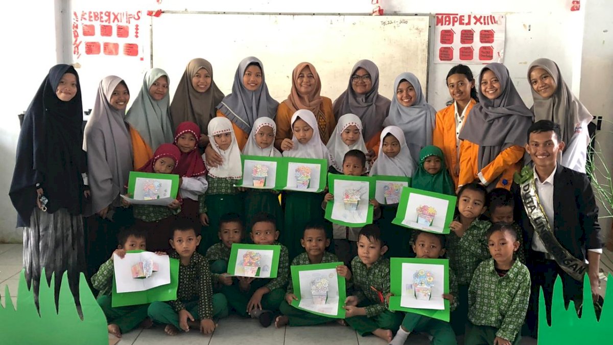 Komlab PGSD FIP UNM Ajak Siswa SD Muhammadiyah 3 Peduli Lingkungan