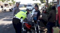 Satlantas Polres Jeneponto Jaring Belasan Pengendara Motor Tak Lengkap