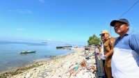 Iqbal Tinjau Lokasi Pemecah Ombak di Pulau Lae-Lae&nbsp;