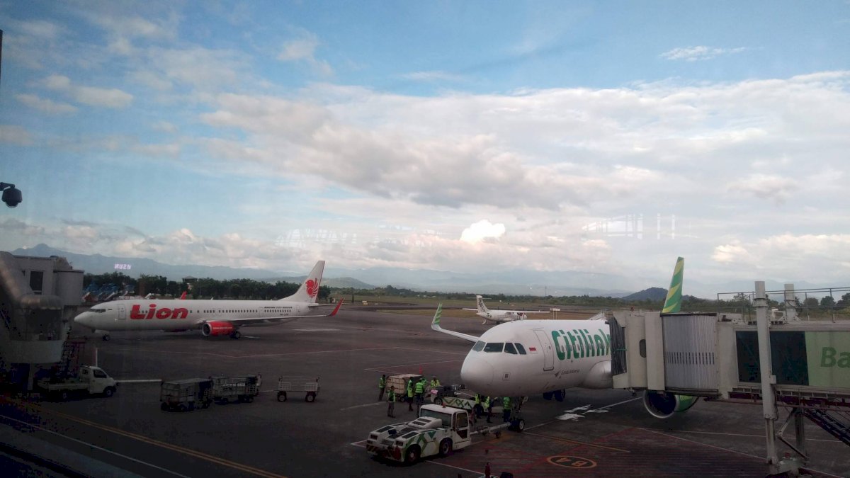Cuaca Buruk, Empat Penerbangan di Bandara Sulhas Tertunda