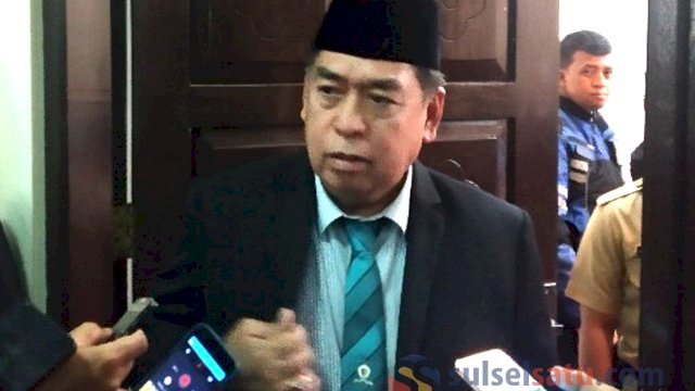 Ketua Tim Panitia Pelaksanaan (Pansel) Lelang Jabatan Dirut PDAM, Abdul Hayat Gani. (Sulselsatu/Jahir Majid)