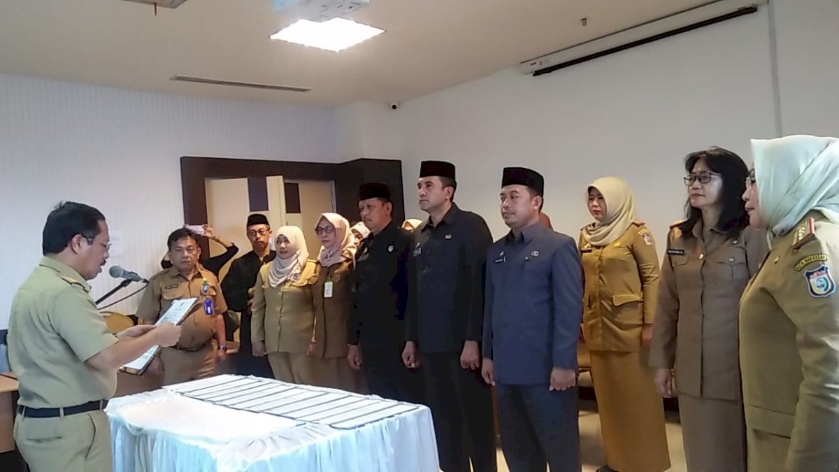 Sekkot Makassar Muhammad Ansar Lantik 13 Pejabat Eselon III dan IV