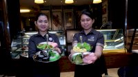 Awali Tahun 2020, Claro Makassar Suguhkan Jajanan Tradisional Sulsel