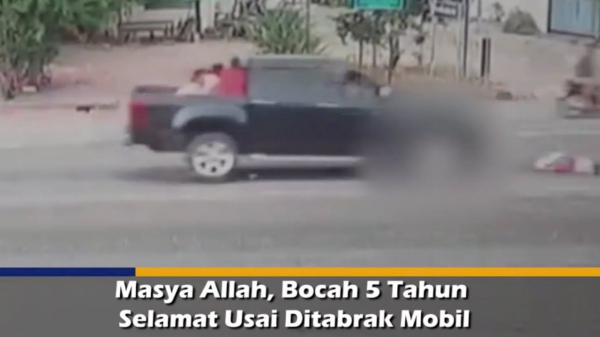 VIDEO: Masya Allah, Bocah 5 Tahun Selamat Usai Ditabrak Mobil
