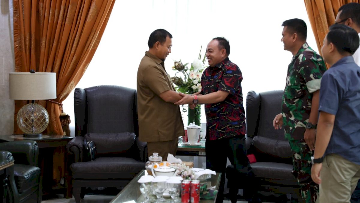 Pemkot Gandeng Astra Group Bersihkan Kanal Makassar