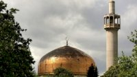 Muazin Masjid Raya London Ditikam Saat Kumandangkan Azan Asar