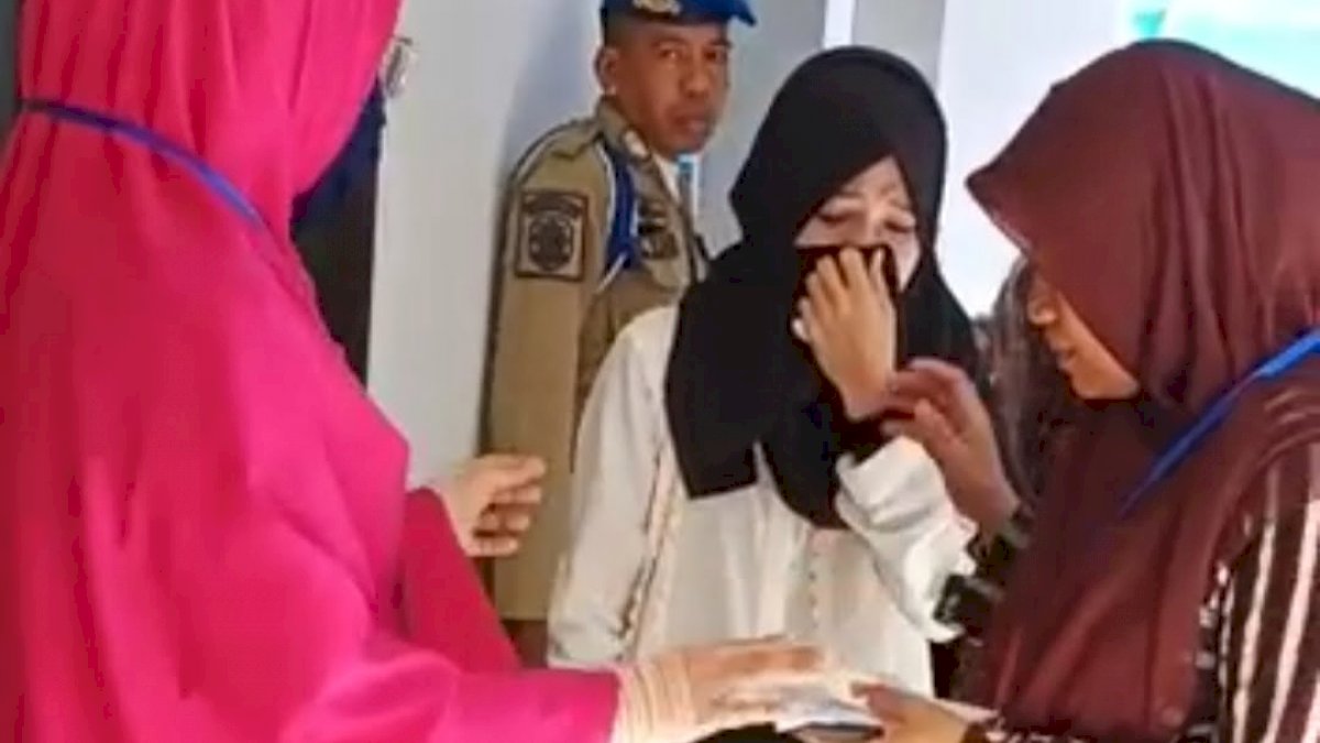 Batal Ikut Tes CPNS, Peserta Asal Pacekke Barru Ini Menangis