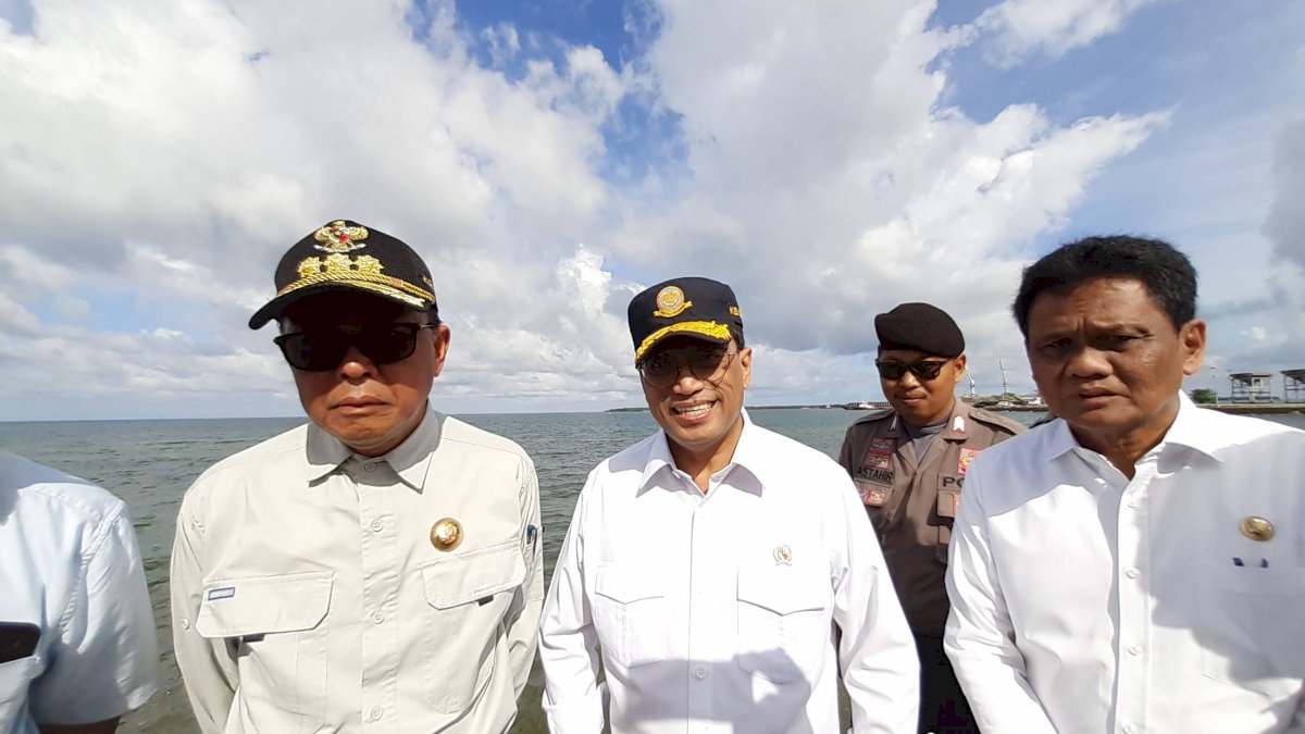 Suardi Saleh dan NA Dampingi Menhub Tinjau Pelabuhan Garongkong Barru