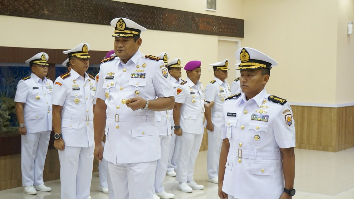 Pimpin Sertijab Danlanal Kendari, Ini Pesan Danlantamal VI Makassar