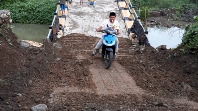 Jembatan Pude'e di Kabupaten Barru. (Foto/Ist)