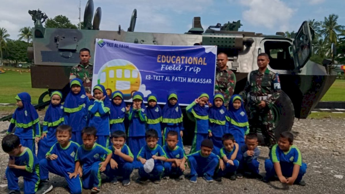 Kunjungi Kavaleri, Murid TKIT Alfatih Belajar Kenali Senjata 