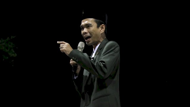 Ustaz Abdul Somad ceramah di tablig akbar dalam rangka HUT Barru ke-60. (ist)