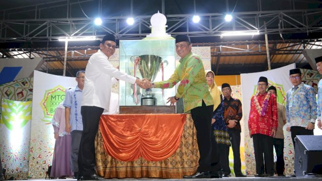 istimewa