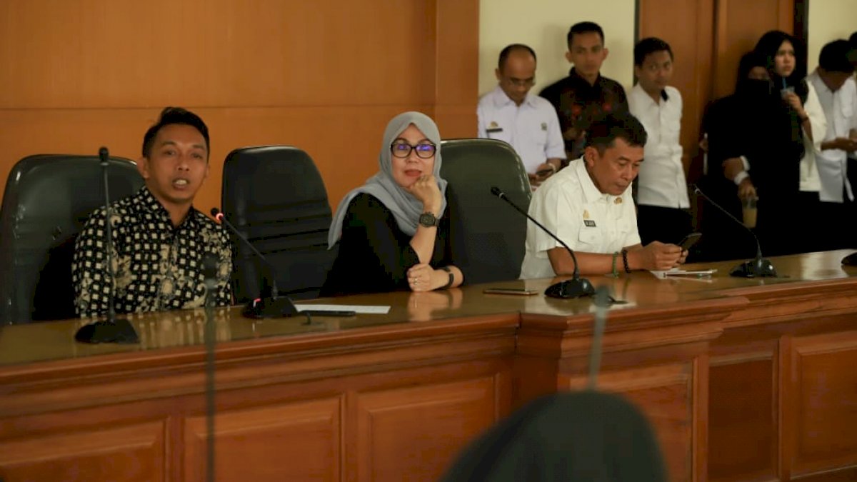 Berkinerja Baik, Ketua DPRD Sulsel Isyaratkan Muh Jabir Jadi Sekwan Definitif