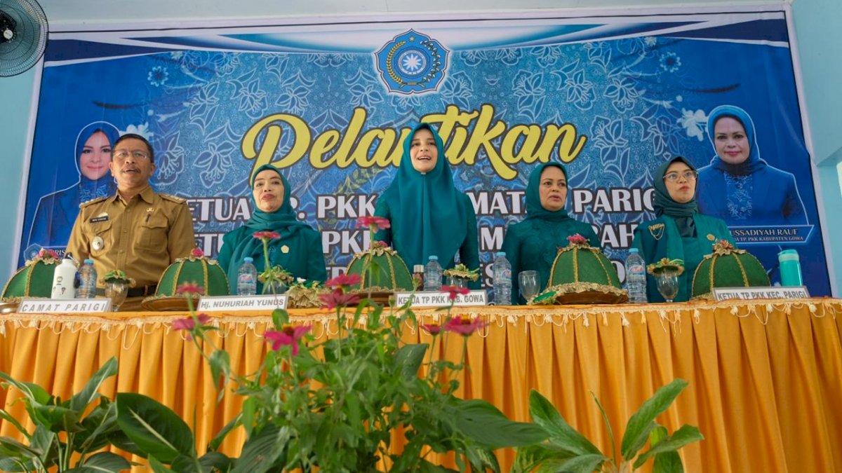 Priska Adnan Lantik Ketua PKK Kecamatan Parigi