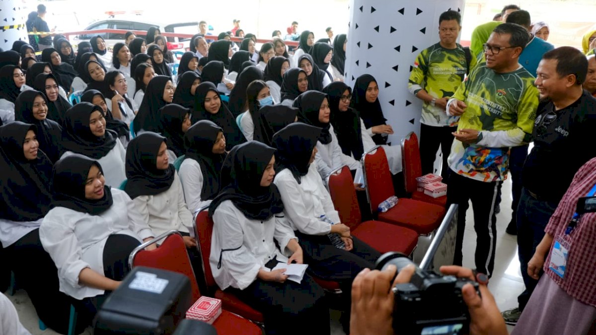 Gubernur Sulsel Tinjau Pelaksanaan Tes SKD CPNS Pemkot Makassar di GOR Unhas