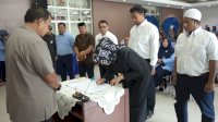 Lantik Dewas, Iqbal Suhaeb Minta Masalah Internal Perumda Diselesaikan