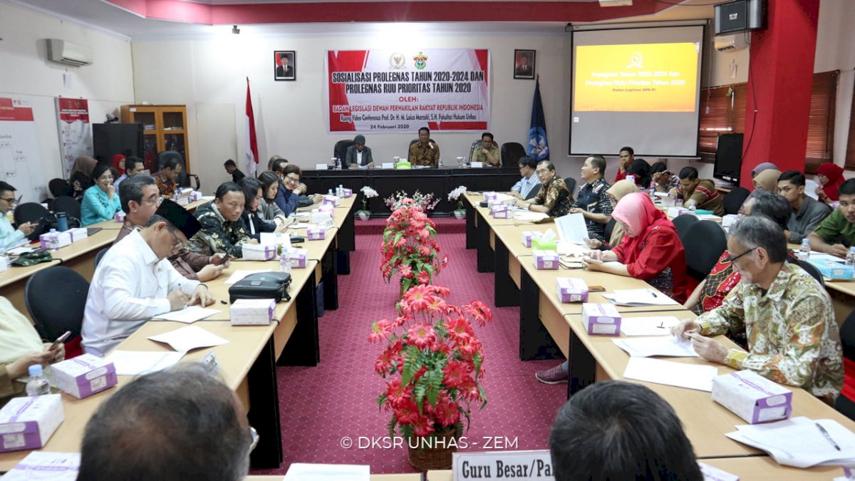DPR RI Sosialisasikan Prolegnas RUU di Unhas