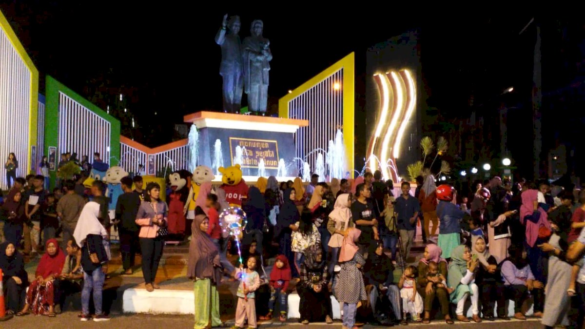 Pesona Monumen Cinta Ainun-Habibie Jadi Objek Wisata ‘Selfie’