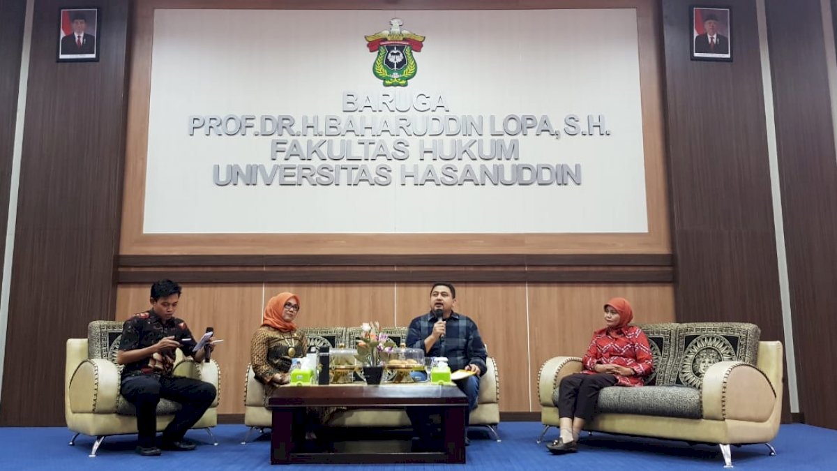 Appi Bicara Pemerintahan yang Humanis di Hadapan Civitas Fakultas Hukum Unhas