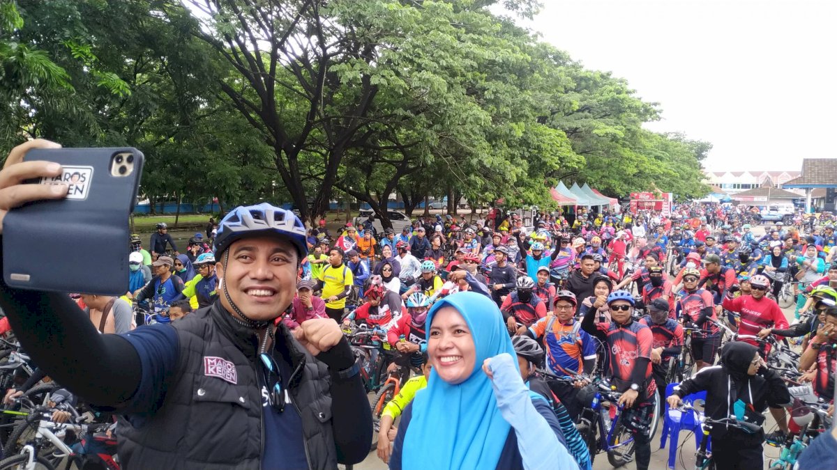 Maju di Pilkada, Chaidir Syam-Suhartina Bohari Minta Dukungan Goweser