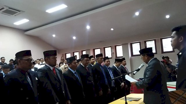 Pj Wali Kota Makassar, Iqbal Suhaeb melantik 3 Direksi Perusda Makassar. (Sulselsatu/Resti Setiawati