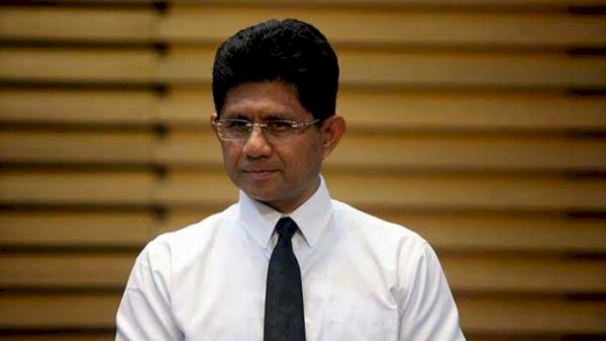 Harun Masiku Masih Buron, Laode Sindir Firli Bahuri Cs