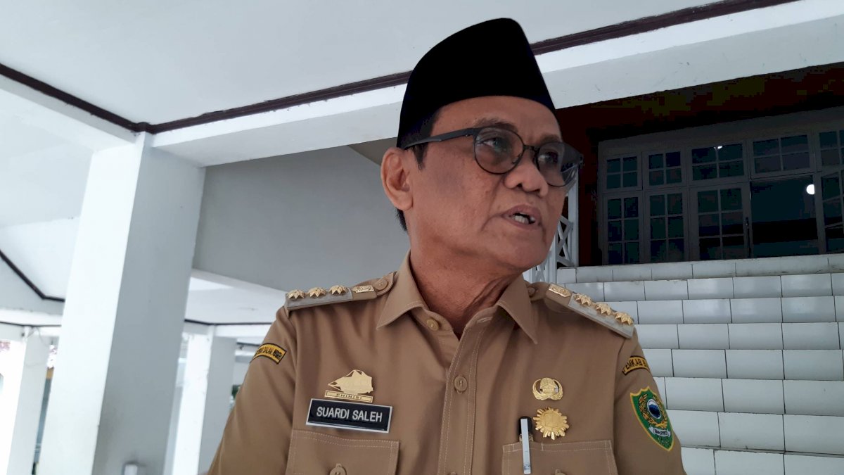 Suardi Saleh Minta Warga Kurangi Kunjungan Luar Kota