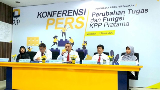 Konferensi pers DJP Sulselbartra terkait perubahan tugas dan fungsi KPP Pratama. (Sulselsatu/Sri Wahyudi Astuti)