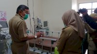 Jadi Rujukan, Taufan Pawe Tinjau Kesiapan RSUD Terima Pasien Corona