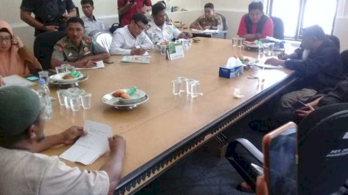 DPRD Hearing Disperindag dan Pedagang terkait Fungsi Gerbang Niaga Lakessi