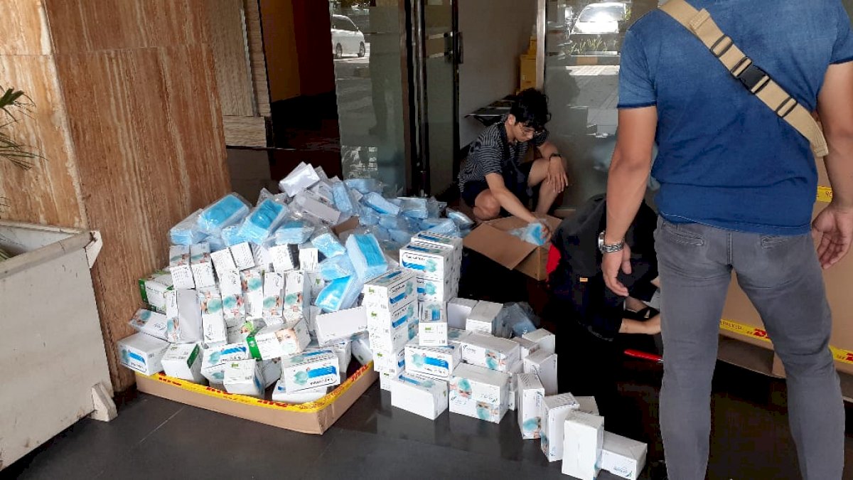PNS Penimbun Masker di Makassar Terancam di Pecat