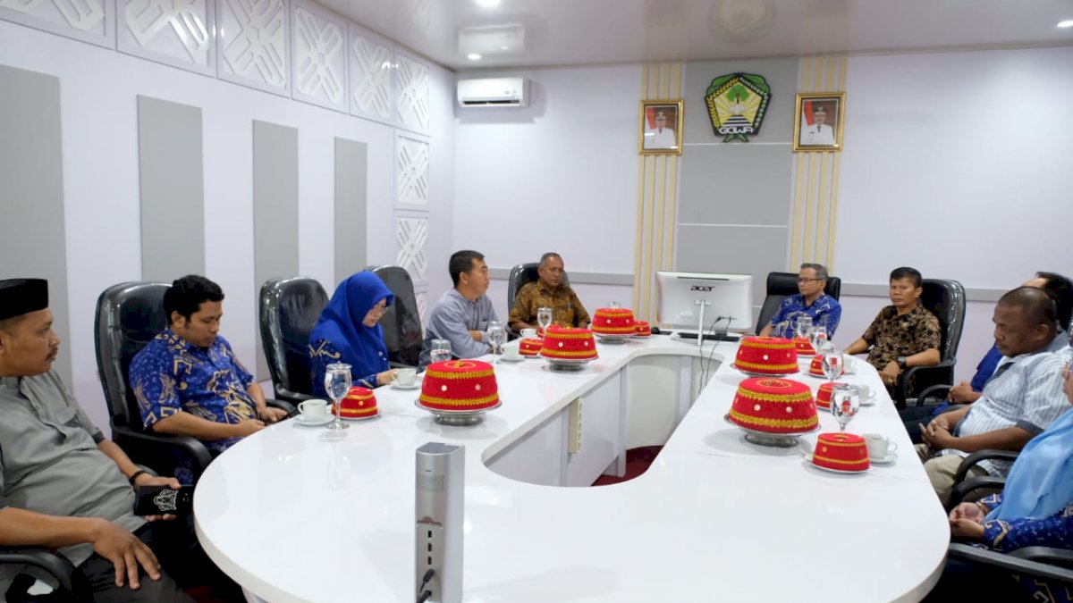 Tertarik Dirikan Radio, Diskominfo Buton Utara Kunjungi Rewako FM