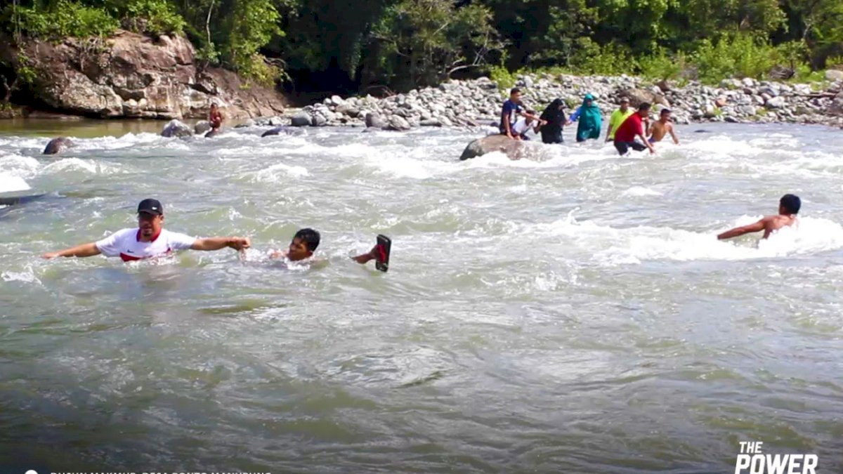 Muzayyin Turut Rasakan Derita Warga Tompobulu, Begini Ceritanya