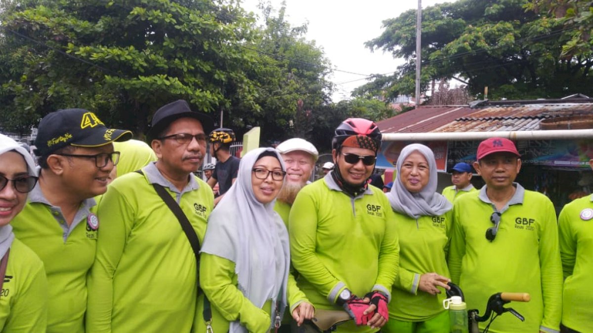 Hadiri Reuni Akbar GBF, Iqbal Suhaeb Lepas Jalan Santai dan Tanam Pohon