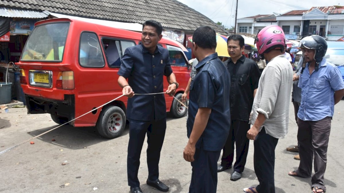 Pedagang Korban Kebakaran Kios Pasar Sentral Sinjai Dapat Lapak Darurat