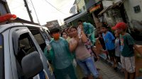 NasDem Peduli, Ratusan Botol Cairan Disinfektan Dibagikan Secara Gratis