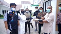 Wagub Sulsel Lepas Relawan Disinfektan Gratis Cegah Penularan Covid-19