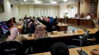 Massa Gerakan Rakyat Sulawesi Selatan Unjuk Rasa di DPRD, Tolak Omnibus Law
