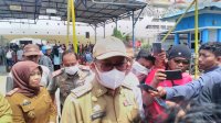 Taufan Pawe: Berjemur di Bawah Sinar Matahari Bisa Cegah Corona
