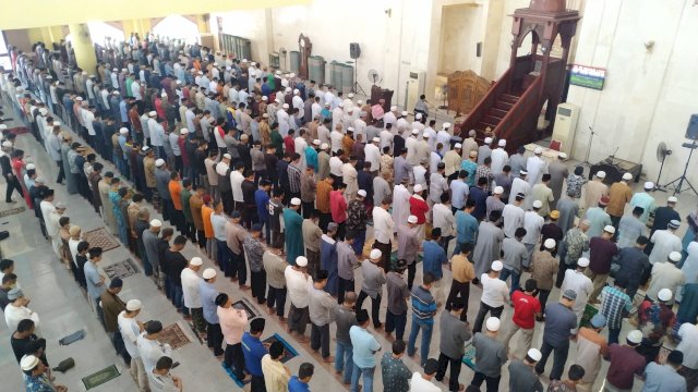 istimewa