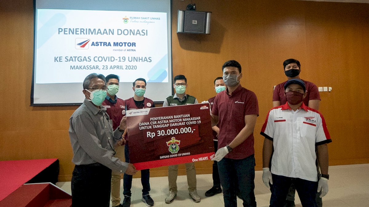 Astra Motor Makassar Donasi Rp30 Juta ke Tim Satgas Covid-19 Unhas