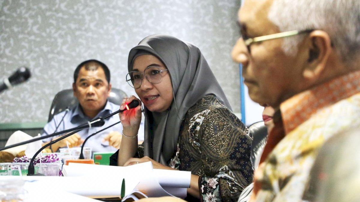 Di Tengah Pandemi Covid-19, Andi Nirawati Tetap Jalankan Tugas Kedewanan