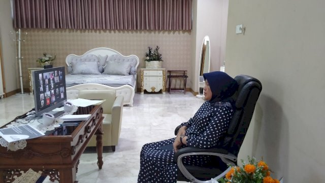 Hasnah Syam rapat via video confrence bersama Komisi IX DPR RI. (Sulselsatu/Asriadi Rijal)