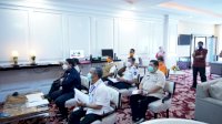 Sekprov Laporkan Penanganan Covid-19 ke Kemendagri Lewat Video Conference
