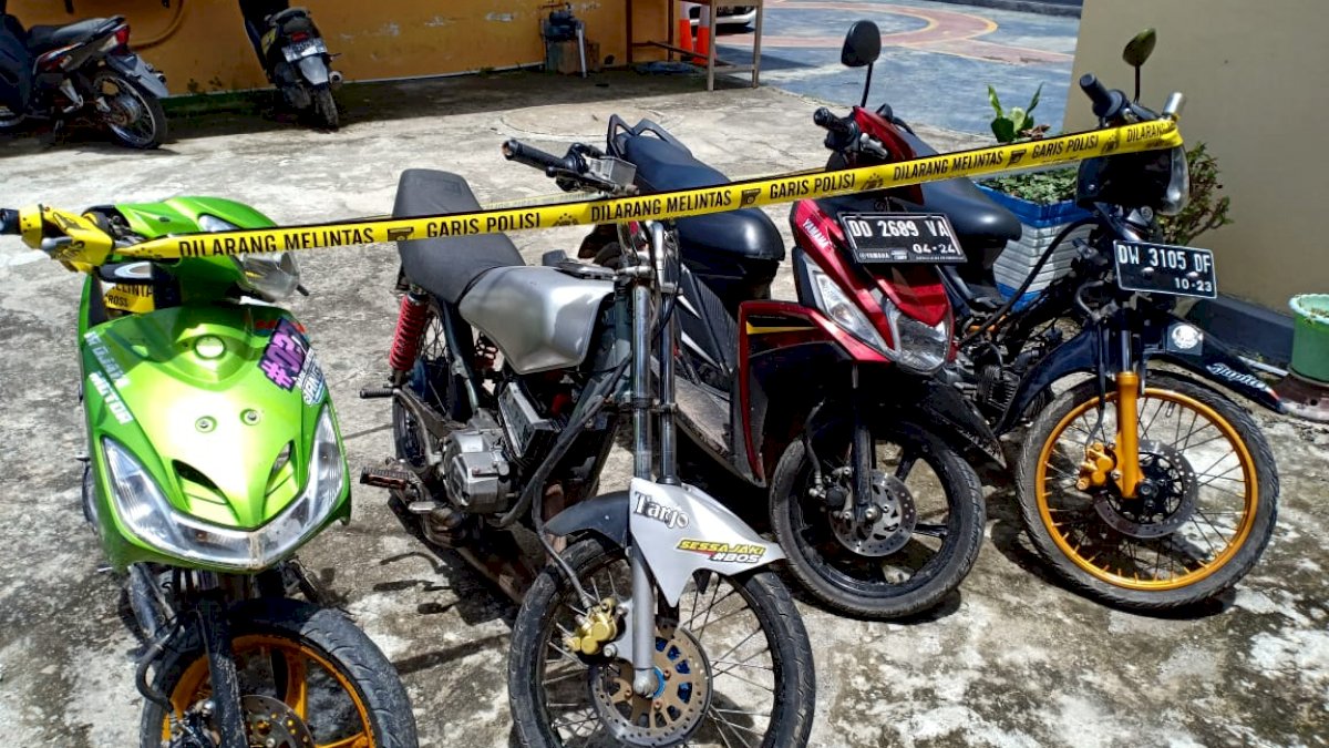 Bubarkan Balapan Liar, Polres Sinjai Amankan Empat Unit Motor