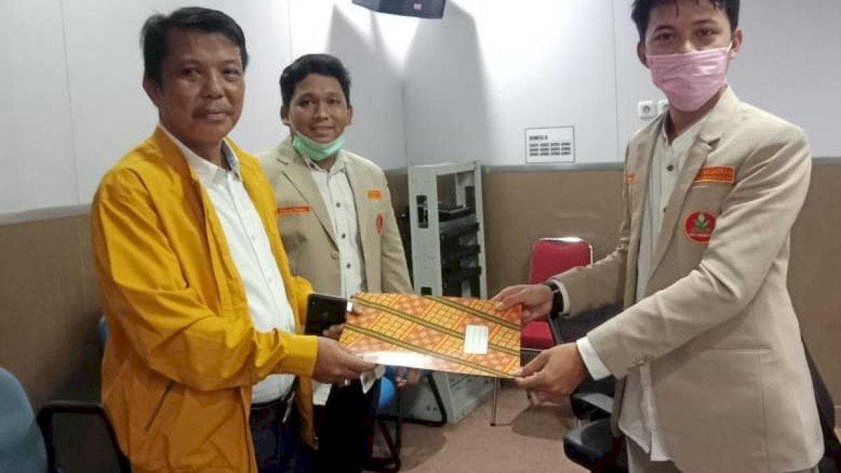 Pemuda Muhammadiyah Makassar Serahkan Rekomendasi Penerapan PSBB ke Dewan